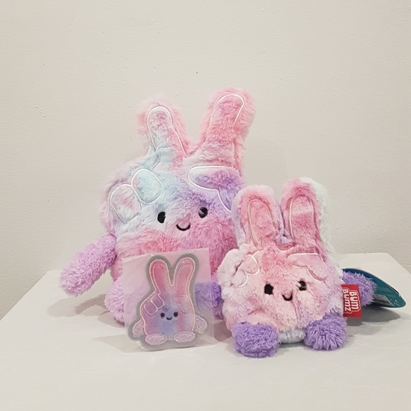 Groovybumz Petra the Peace Sign Bumbumz - Picture 1 of 4